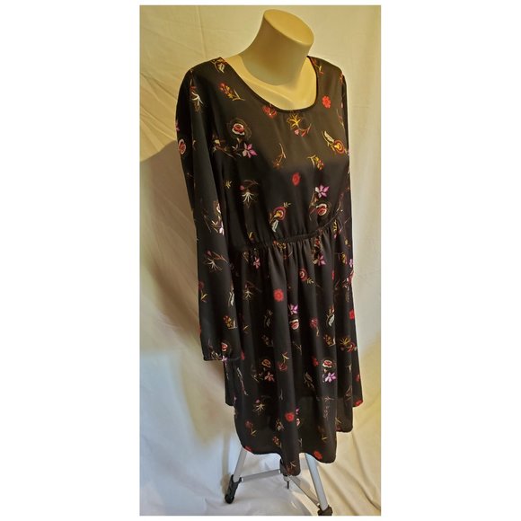 Old Navy Maternity Dress - Picture 2 of 6